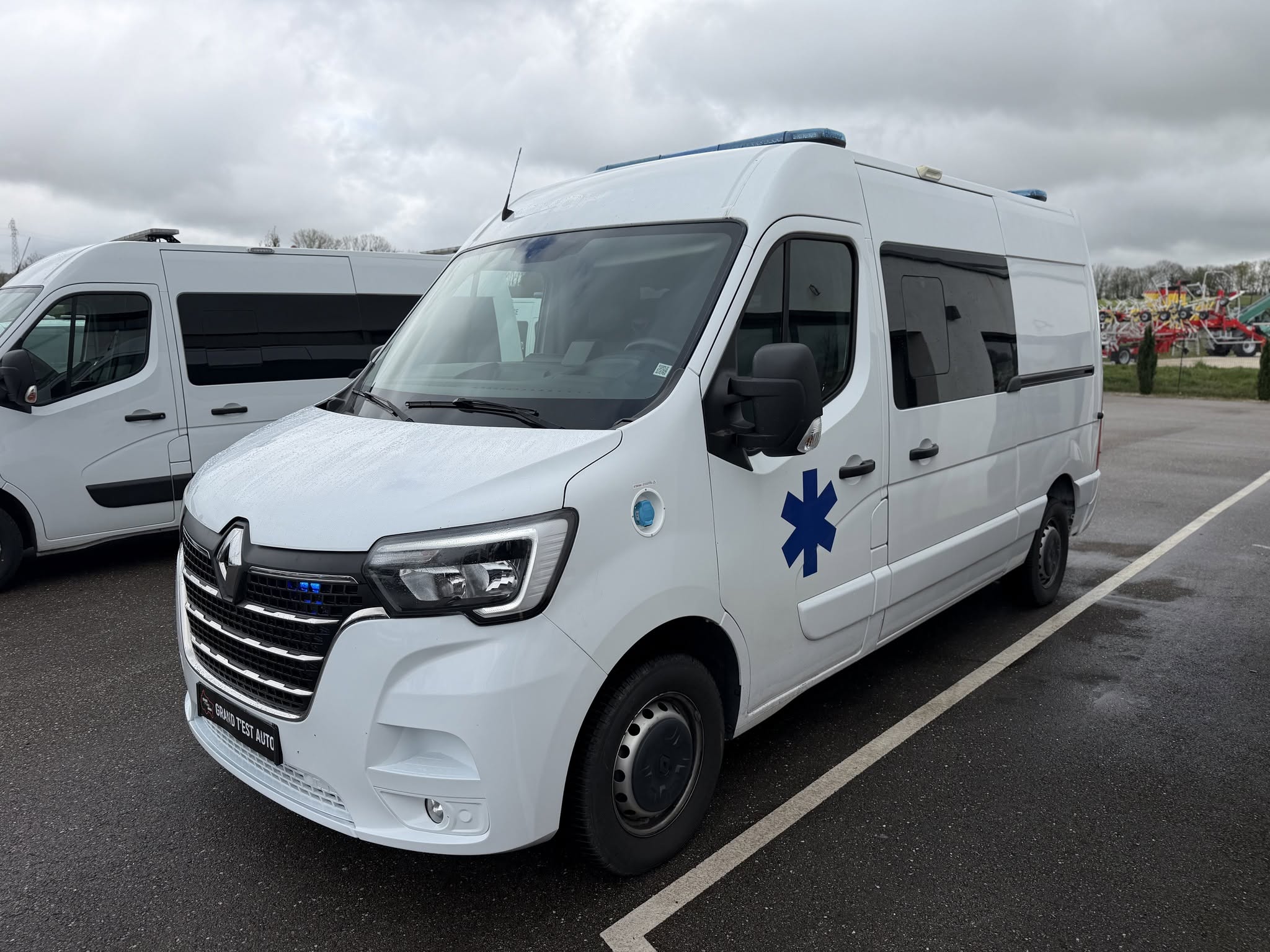 RENAULT MASTER L2H2 Ambulance Type B tweedehands (door GRAND T'EST AUTO)
