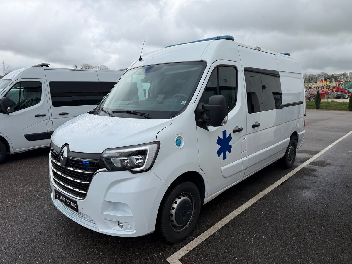 RENAULT MASTER L2H2 Ambulance Type B tweedehands (door GRAND T'EST AUTO)